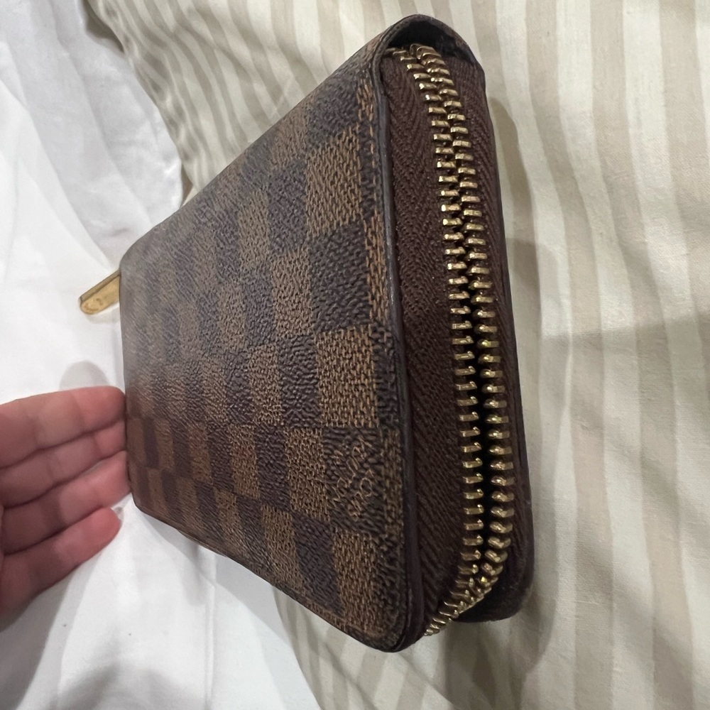 Louis Vuitton Zippy Wallet - Picture 4 of 9